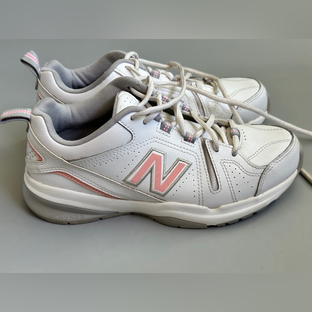 New Balance women’s classic trainers- pink and white, 608s, size 7.5